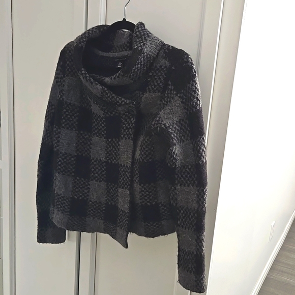 SOLD Coat - Picture 1 of 4